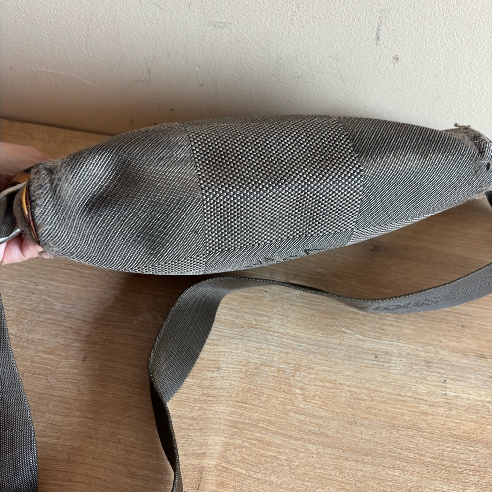 Authentic Louis Vuitton crossbody Fannie pack - Picture 6 of 9